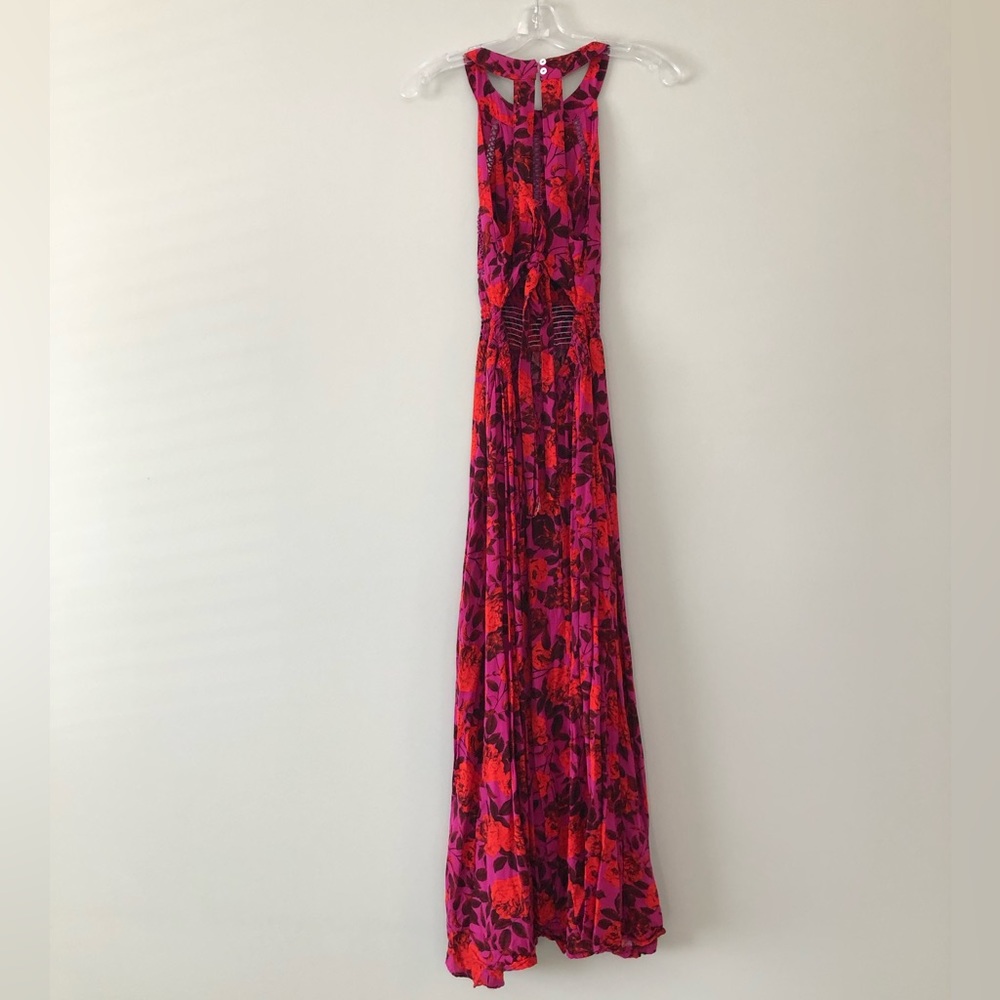 Vacation Dress - Picture 4 of 9